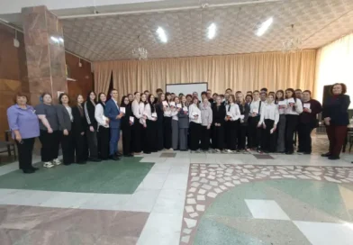 Деловая игра «Знатоки избирательного права» Деловая игра «Знатоки избирательного права»